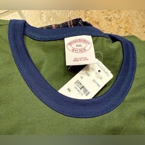 Men’s pajamas sets.